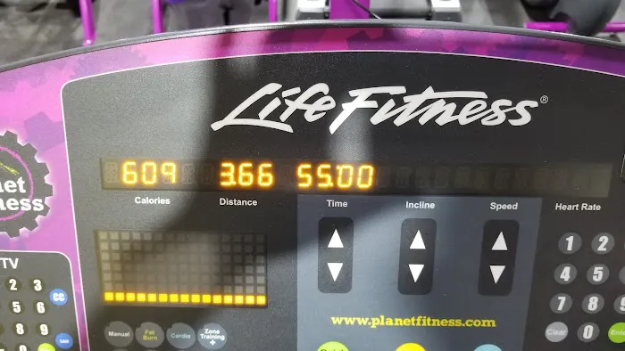 Planet Fitness Picture 4