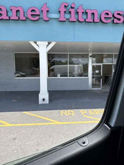 Planet Fitness Picture 3