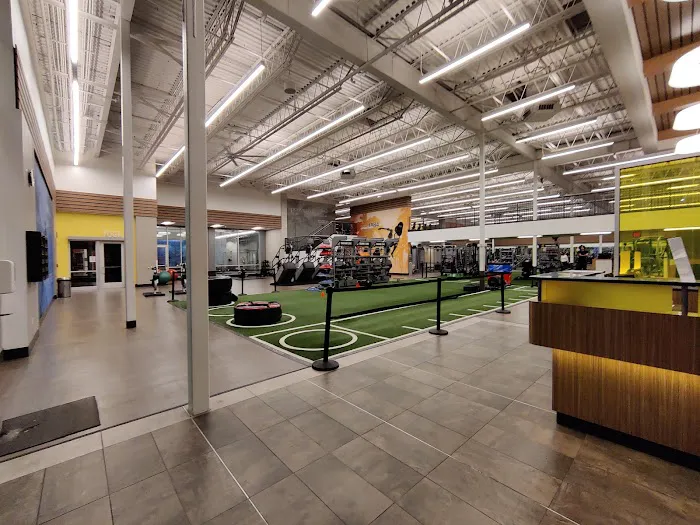 LA Fitness Picture 10