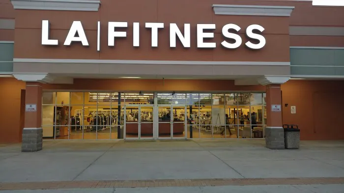 LA Fitness Picture 1