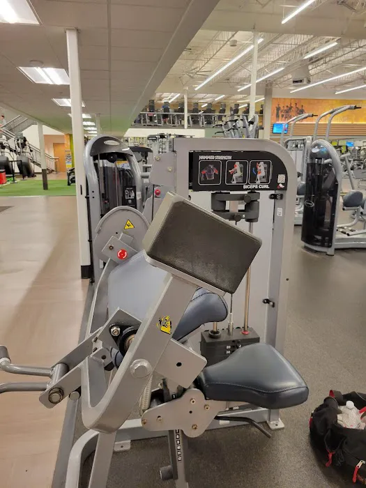 LA Fitness Picture 8