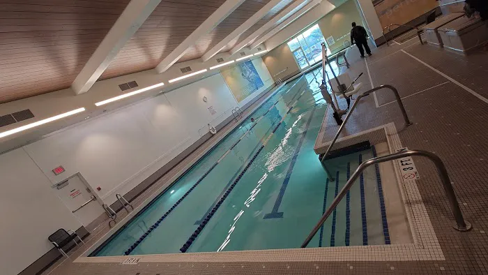 LA Fitness Picture 5