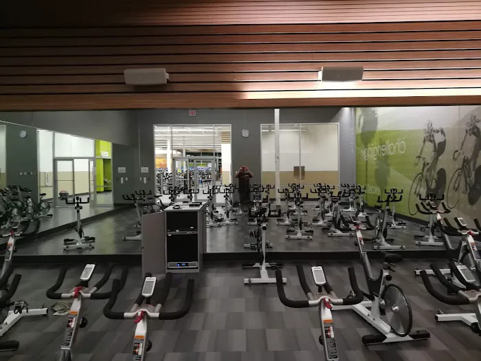 LA Fitness Picture 3