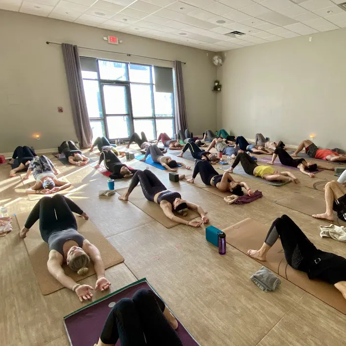 Urban Ōm Power Yoga Picture 3