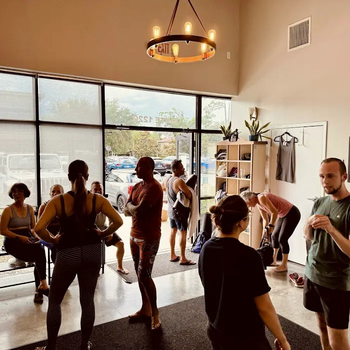 Urban Ōm Power Yoga Picture 9