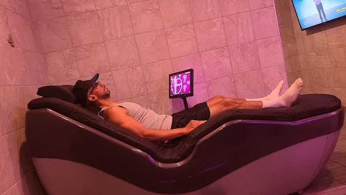 Planet Fitness Picture 8