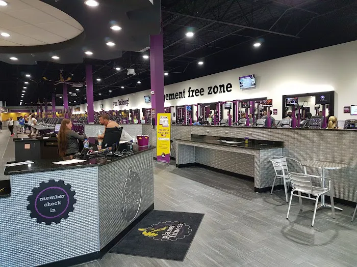 Planet Fitness Picture 8
