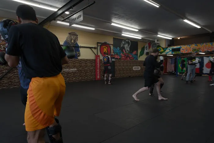 CAVEMAN CREW MMA GYM Picture 10