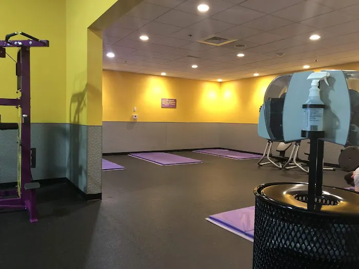 Planet Fitness Picture 5
