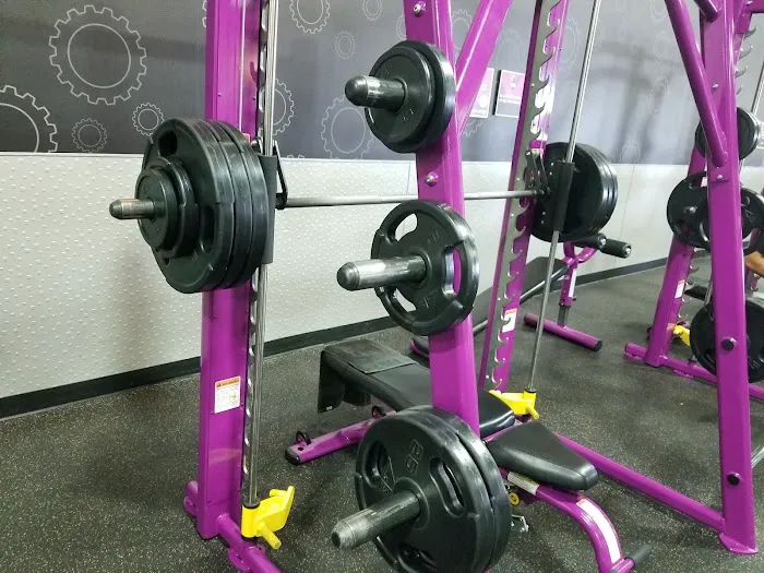 Planet Fitness Picture 8