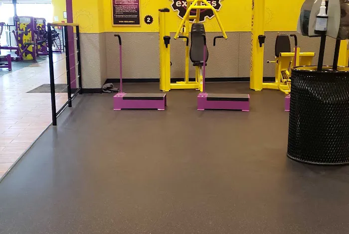Planet Fitness Picture 10