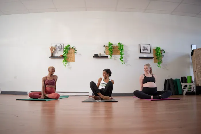 AIMwell Yoga Picture 7