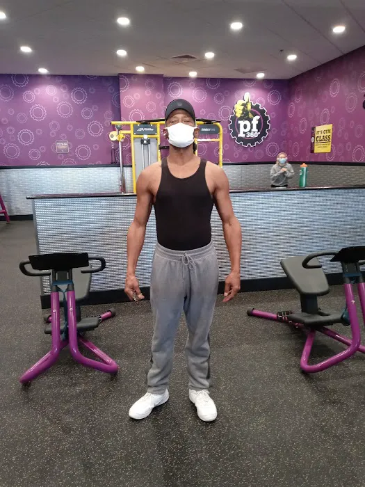 Planet Fitness Picture 7