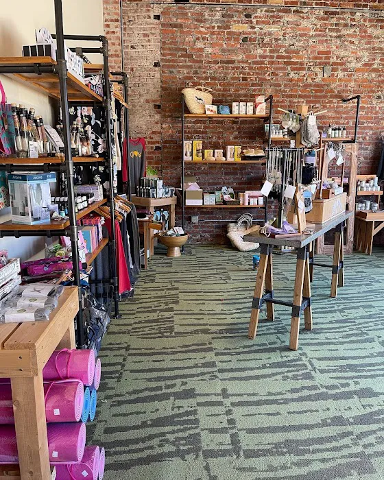 Studio On Main Picture 4