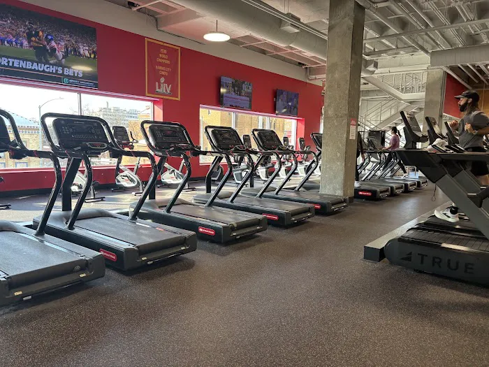 Chiefs Fit Picture 8