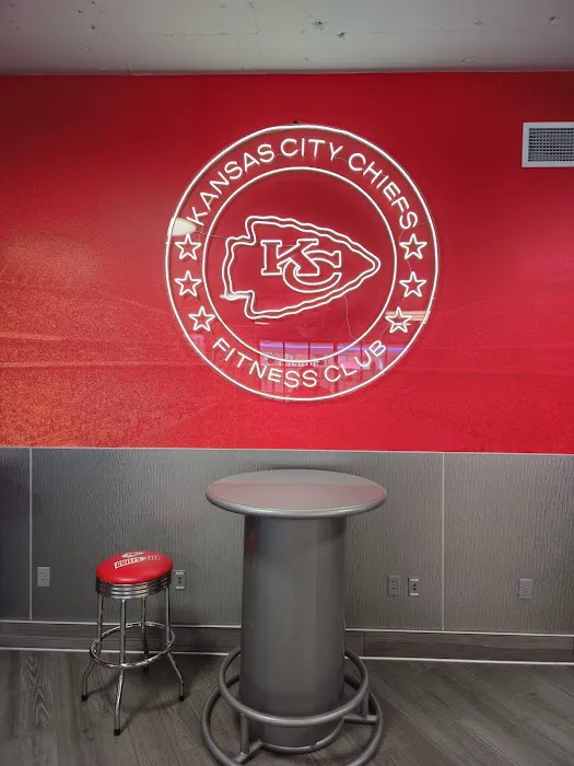 Chiefs Fit Picture 10