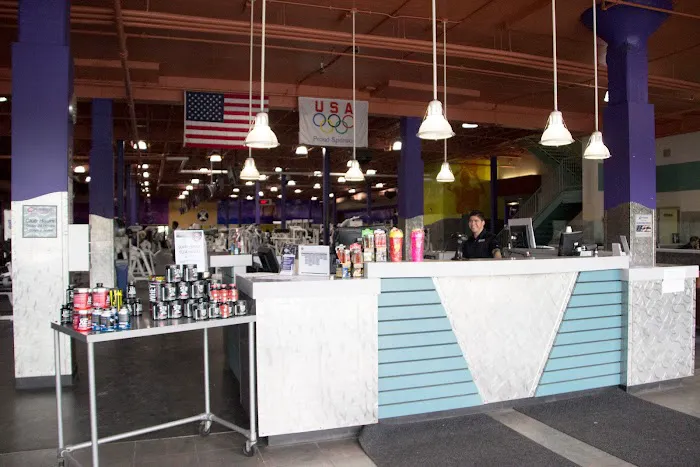 Genesis Health Clubs - Ward Parkway Picture 2