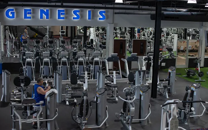 Genesis Health Clubs - Ward Parkway Picture 9