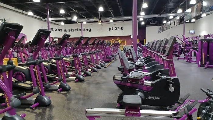Planet Fitness Picture 6