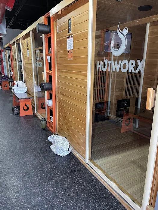 HOTWORX - Lee's Summit, MO Picture 3