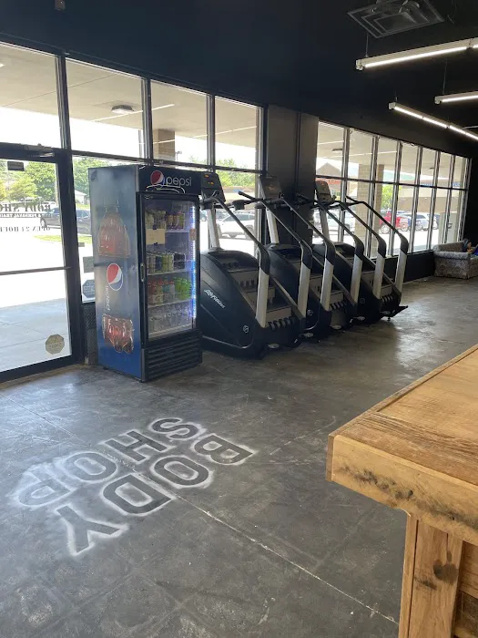 Body Shop Gym- 24hrs Picture 7