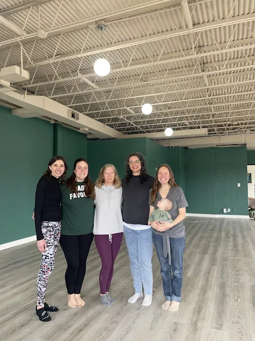 Full Circle Yoga KC Picture 9