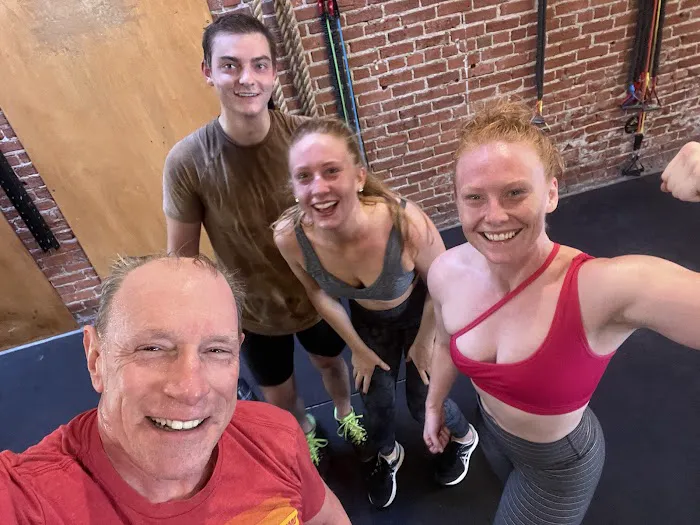 CrossFit on 18th Picture 10