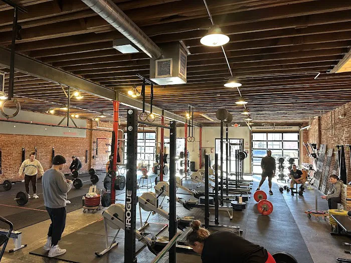 CrossFit on 18th Picture 7