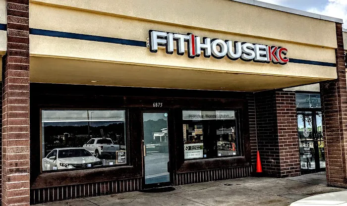 FIT HOUSE 24HR Picture 6