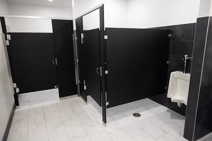 FIT HOUSE 24HR Picture 1