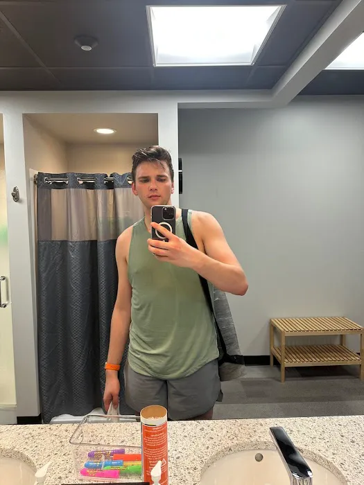 Power Life Yoga Barre Fitness - Two Light Picture 7