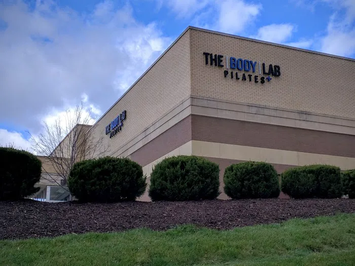 The Body Lab - A Lagree Fitness Studio · Yoga · Barre · Mat pilates · Total body burn · Red light therapy saunas Picture 3