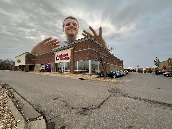 Planet Fitness Picture 7