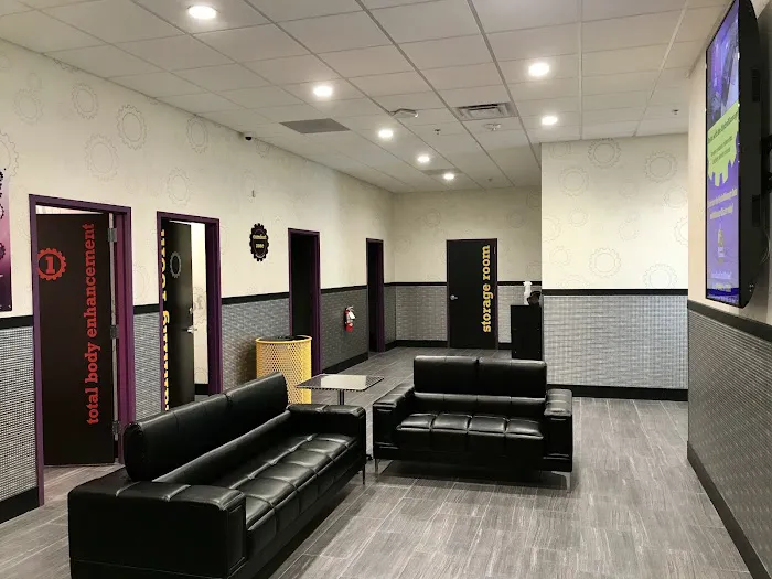 Planet Fitness Picture 9