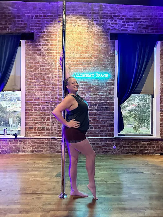 Alchemy Space Pole and Fitness Picture 6
