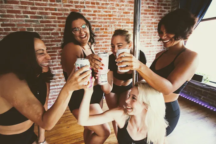 Alchemy Space Pole and Fitness Picture 5