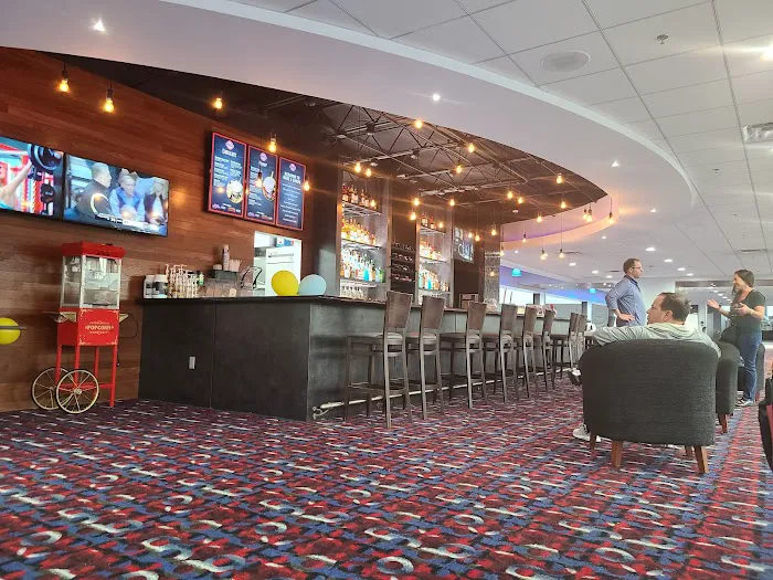 Genesis Health Clubs - Overland Park Picture 3