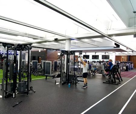 Genesis Health Clubs – North Overland Park