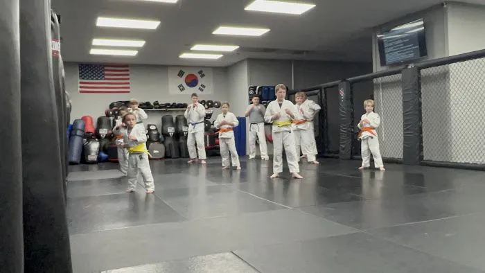 Revolution Gym, LLC Picture 1