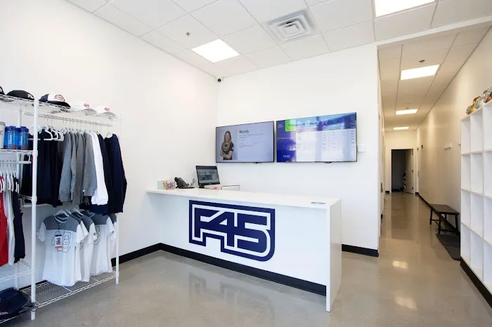 F45 Training Downtown Overland Park Picture 6
