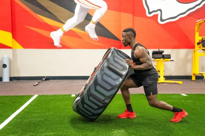 Chiefs Fit Picture 7