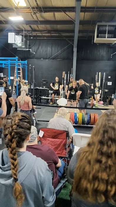 Strong Barbell Club Kansas City 24 hour gym Picture 9