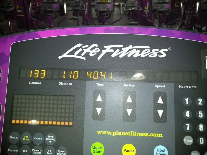 Planet Fitness Picture 6