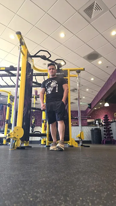 Planet Fitness Picture 8