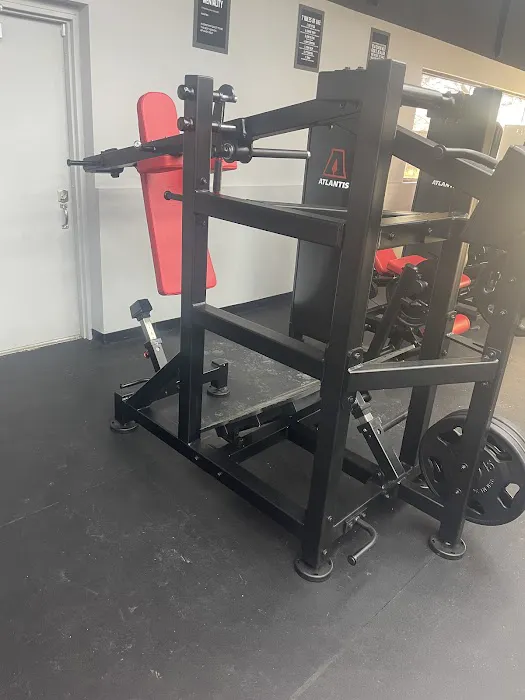 Fitness Factory KC Picture 4