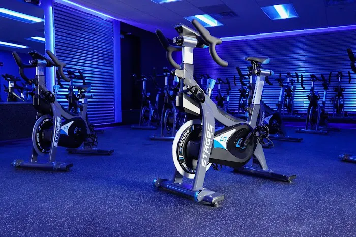 Genesis Health Clubs - KC Racquet Club Picture 2