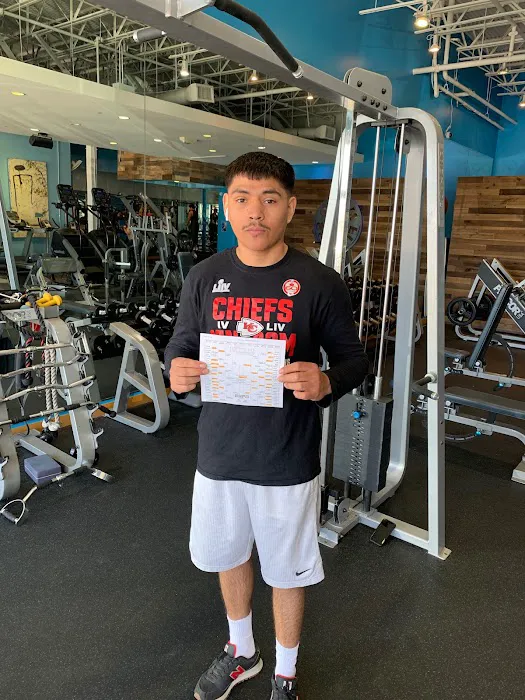 Metro KC Fitness - Briarcliff Picture 10