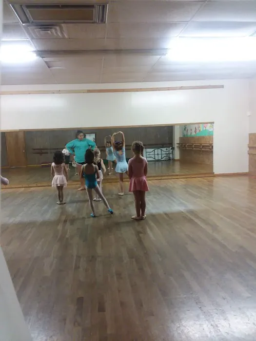 Beller's Dance and Gymnastics Picture 9