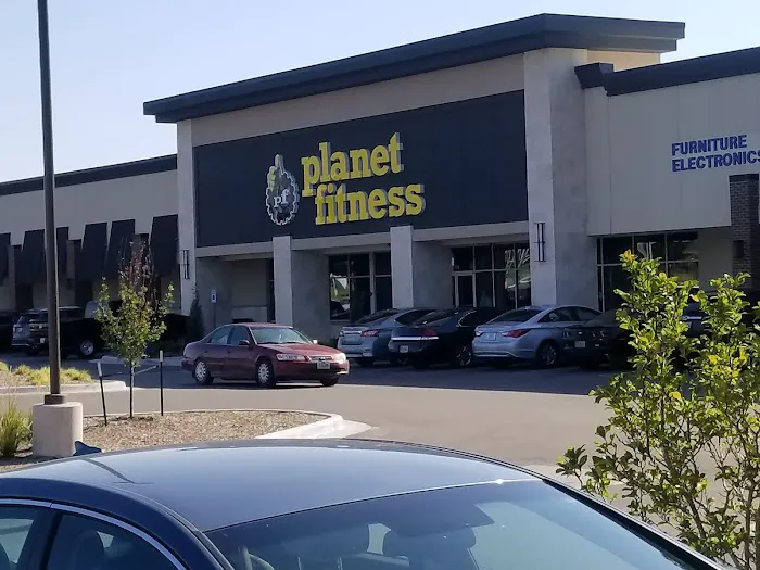 Planet Fitness Picture 5