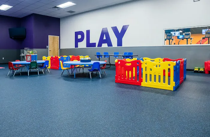 Crunch Fitness - Shawnee Picture 8